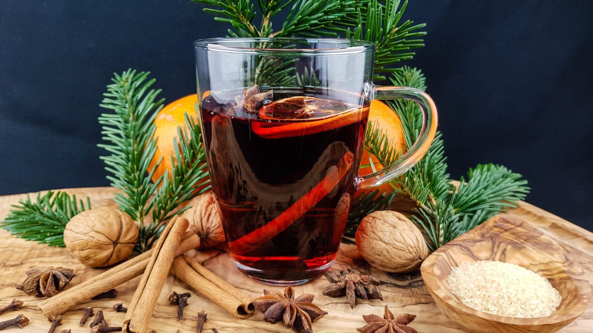 Glühwein, A Harry Potter-Inspired Mulled Wine Is Perfect For Magical Christmas; Recipe
