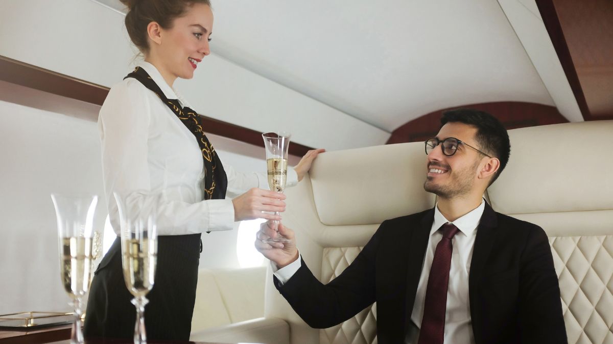How To Have The Best In-Flight Experience? Flight Attendant’s Recommendation Is…