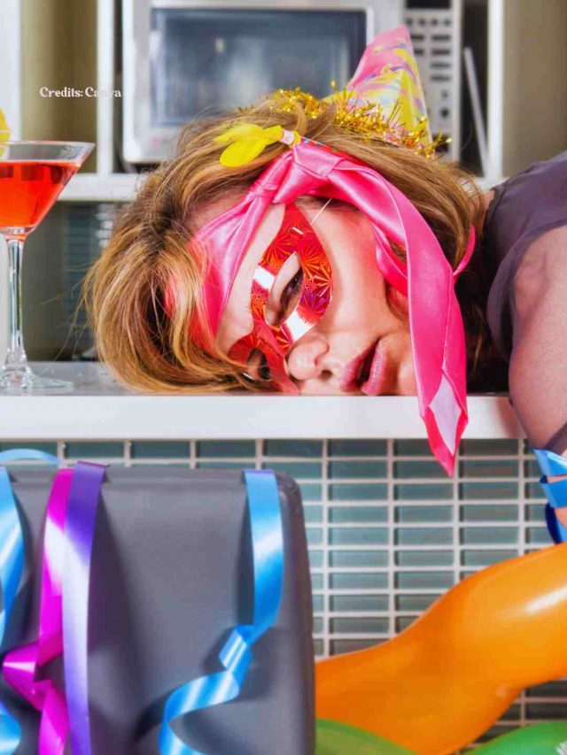 6 Food & Drinks You Must Have To Recover From A New Year Party Hangover
