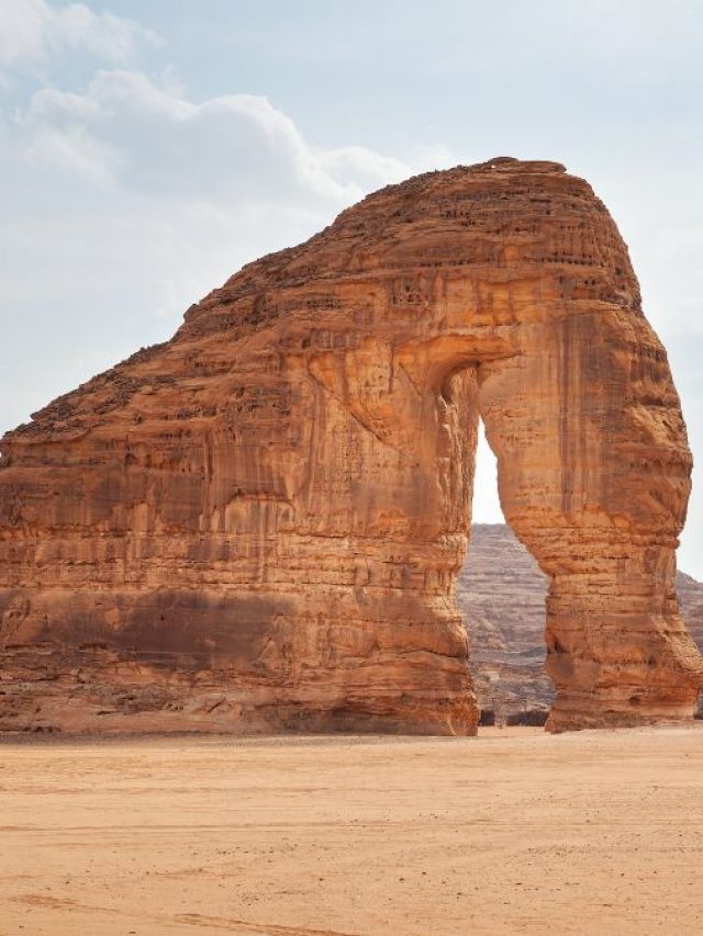 7 Beautiful Hidden Gems In Saudi Arabia You Need To Explore RN!
