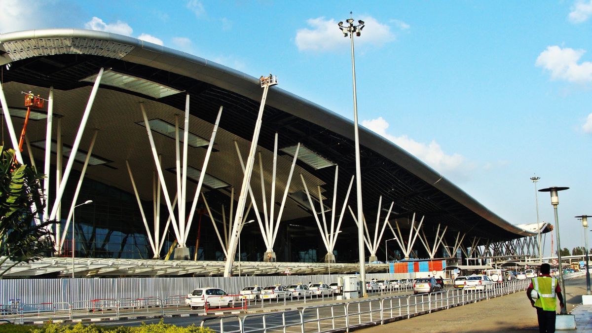 Reddit: Woman Denied Entry At Bangalore Airport For Reaching ‘Early’; Allowed To Enter As It Was Cold Outside