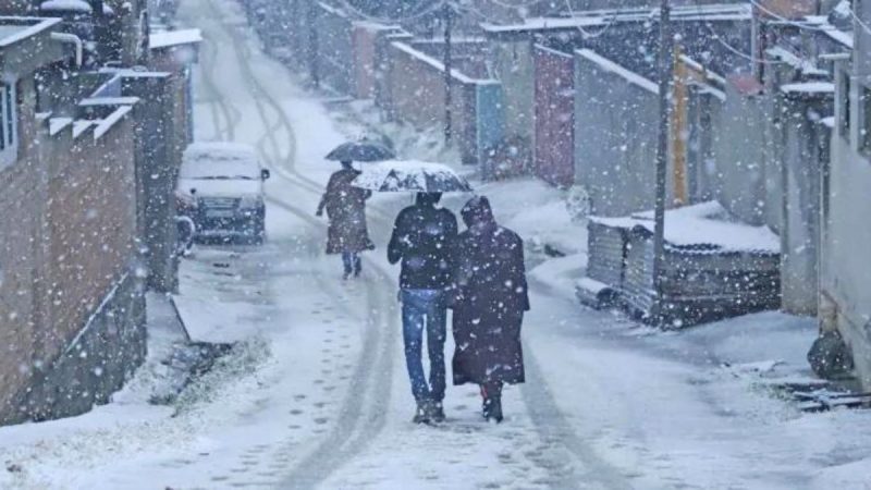 snowfall north india