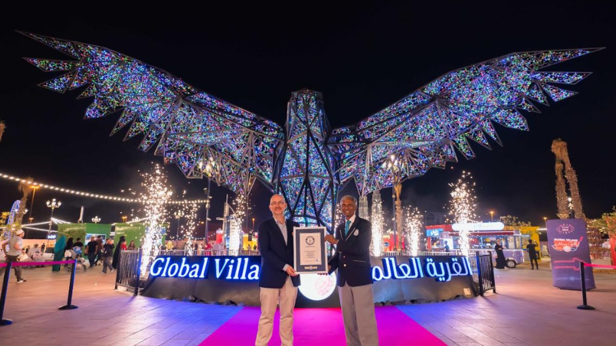 Global Village Welcomes A 26.2 Ft Tall, 8000 Kg Steel Bird; And It Has The Guinness World Record For It Too