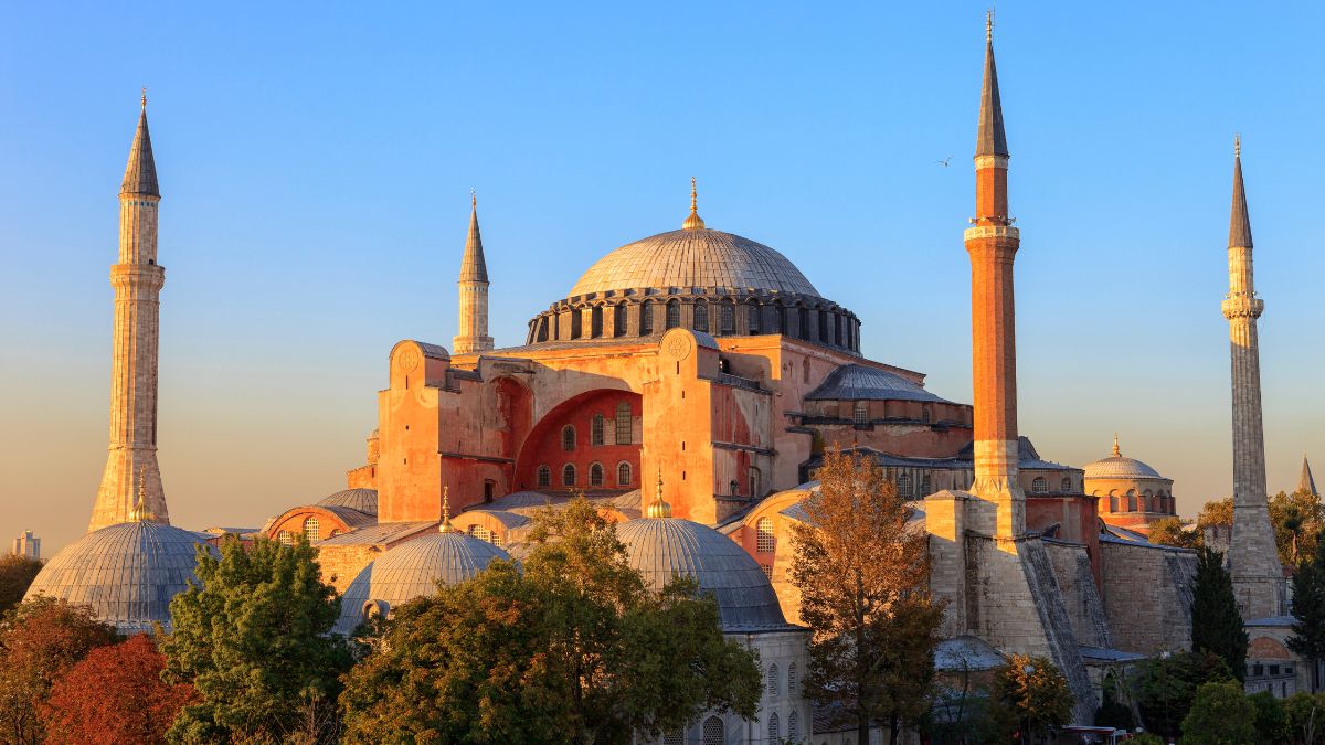 Hagia Sophia, Turkey’s Renowned Tourist Spot, Introduces 824 Turkish Lira Entry Fee