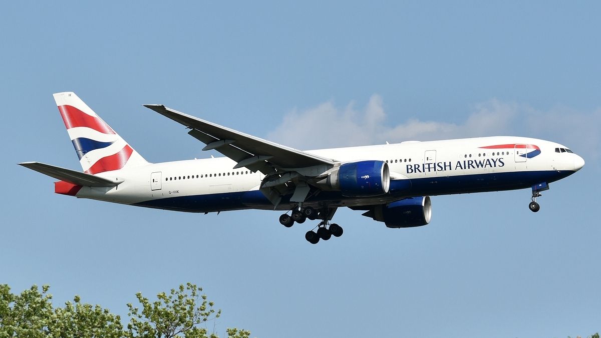 London-Prague British Airways Flight Forced To Make Emergency Landing After Fumes In Cockpit