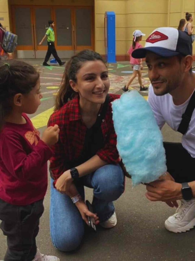 Soha Ali Khan, Kunal Kemmu & Inaaya Kickstart 2024 With An Adrenaline Rush At Luna Park Melbourne