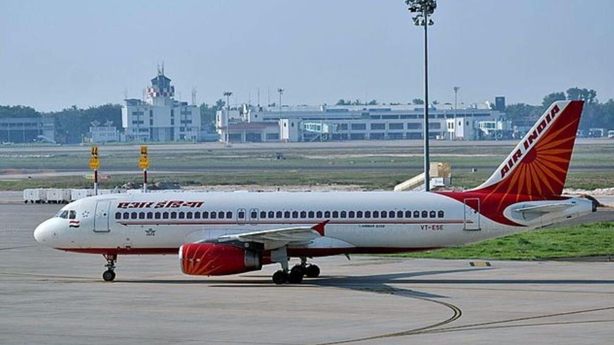 DGCA Slaps ₹30L Fine On Air India After 80-YO Dies At Mumbai Airport Due To Wheelchair’s Non-Availability