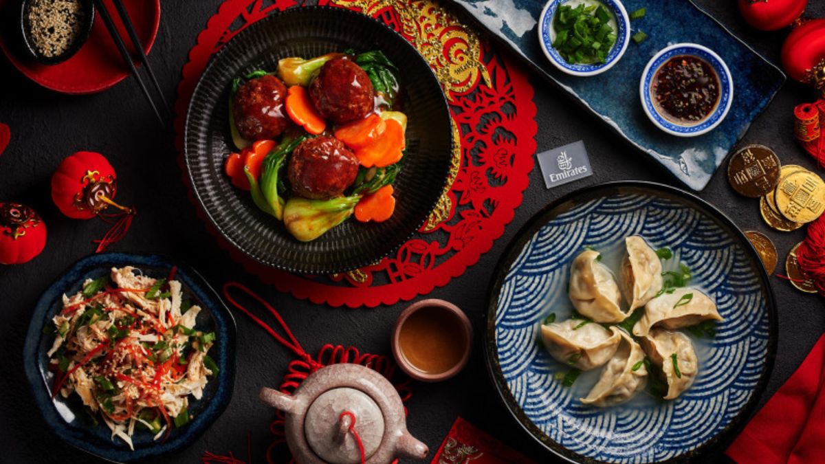 Select Emirates Lounges Are Celebrating Lunar New Year With Dishes Like Cheung Fun, Gongbao Prawn & More