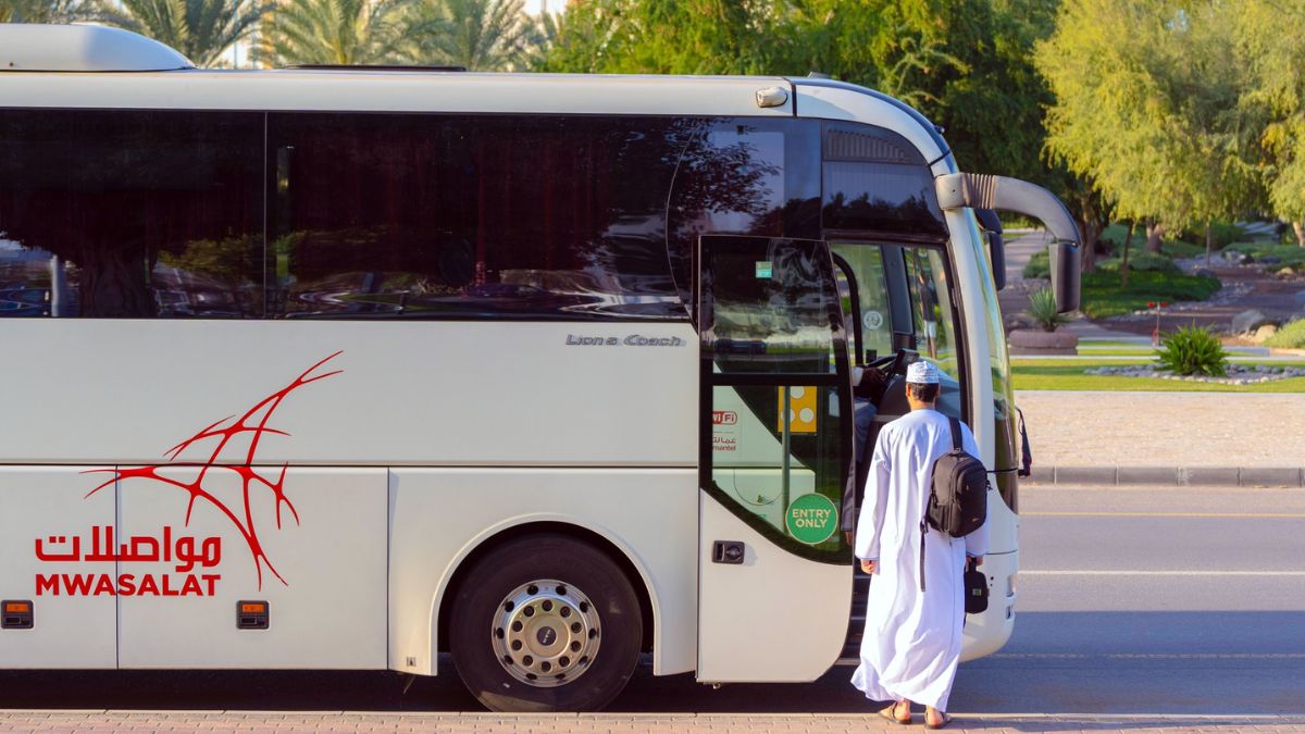 A New Bus Service To Begin Between Sharjah-Muscat From February 27; Here’s All About It