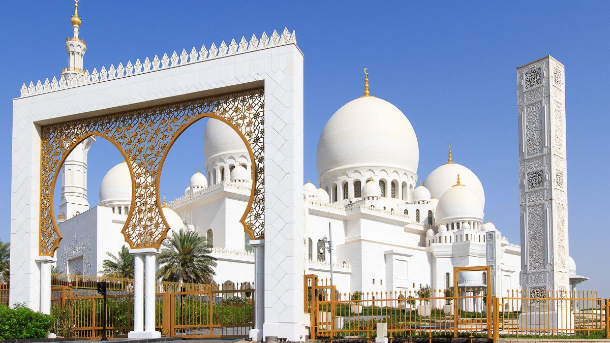 Book An Etihad Flight From Boston To Abu Dhabi And You May Get A 2-Day Paid Vacay In Abu Dhabi