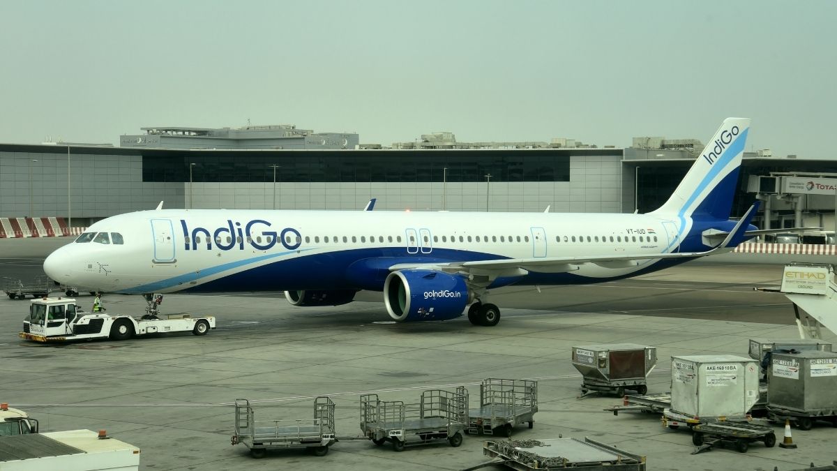Delhi-Mumbai IndiGo Flight Forced To Return Due To “Momentary Foul Smell;” Alternative Aircraft Arranged
