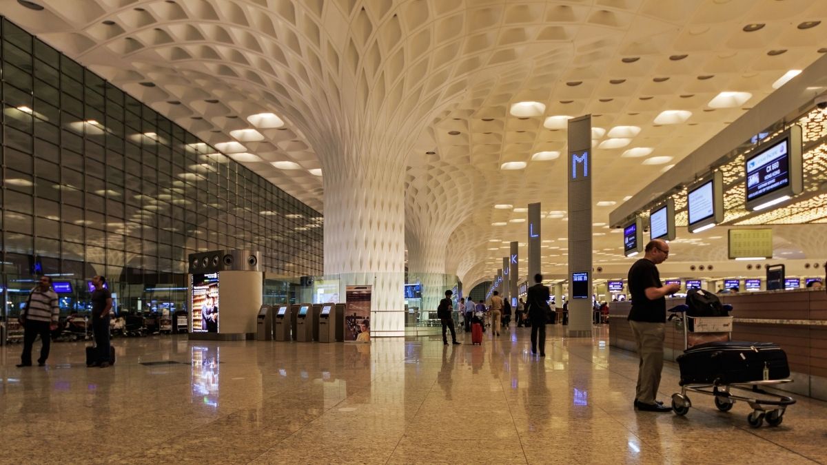 12 Routes Cancelled After Govt Directs Mumbai Airport To Reduce Flights; Airfares Rise By 193%