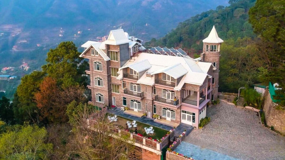 ‘Gram-Perfect! This ‘Castle On The Hill’ Stay In Kasauli, Himachal Offers Colonial-Modern Vibes For ₹50,000/N