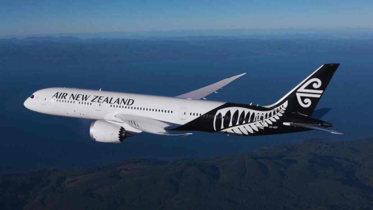 Women Claim They Were Asked To Deboard Air New Zealand Flight For Being “Too Big”; Airlines Responds