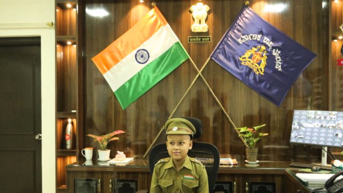 Bengaluru Police Grants 13-YO Cancer Patient’s Wish & Let Him Take Charge Of Police Station For A Day