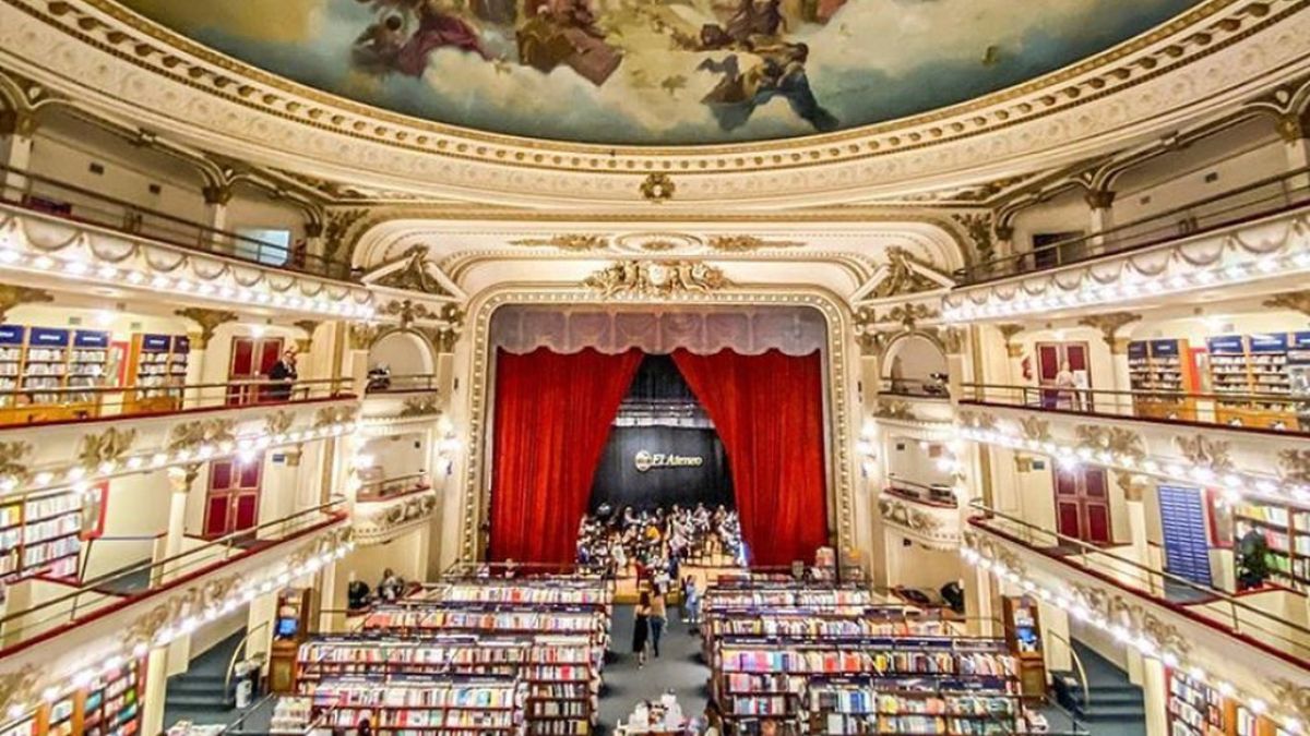 Bibliophiles, Do Not Miss Out On 8 Most Unique & Beautiful Bookstores In The World!