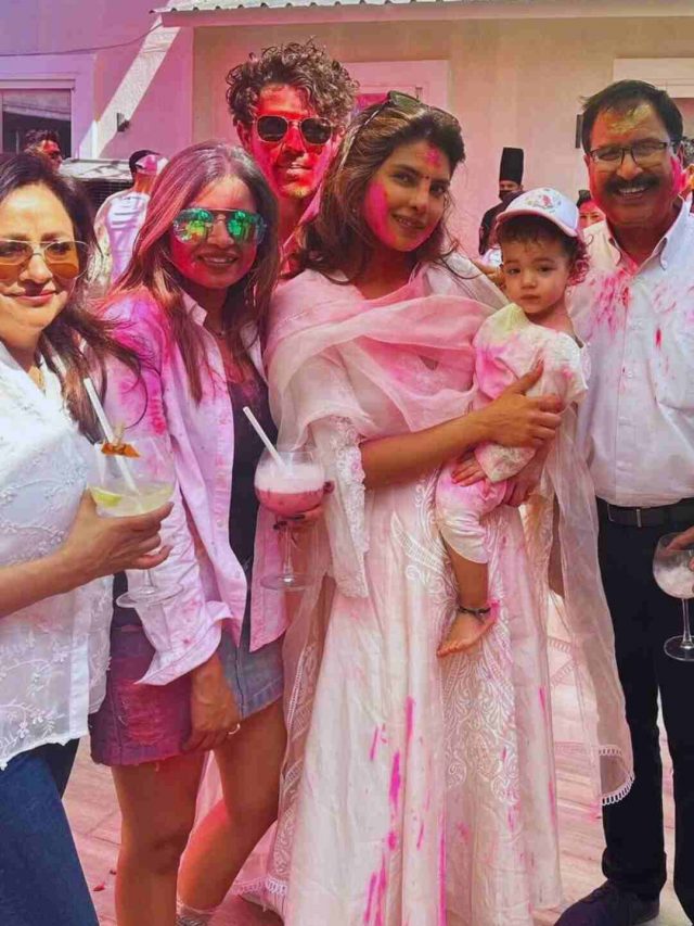 In Pics: From Priyanka Chopra To Amitabh Bachchan, Here’s How Bollywood Celebs Celebrated Holi