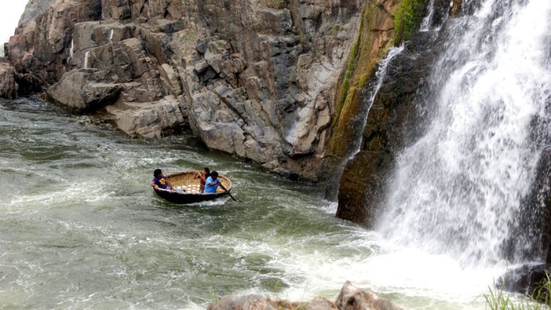 Hogenakkal Falls