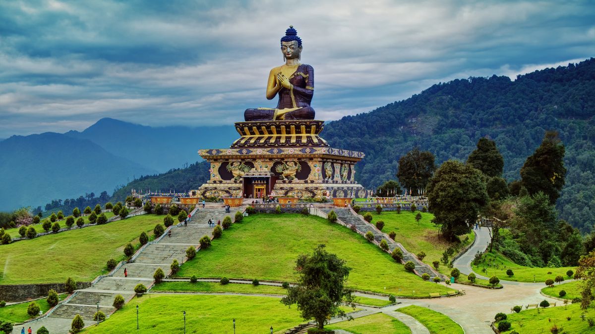 As Sikkim Airport Resumes Operations, Here Are Some Places You Can Explore In This Beautiful State