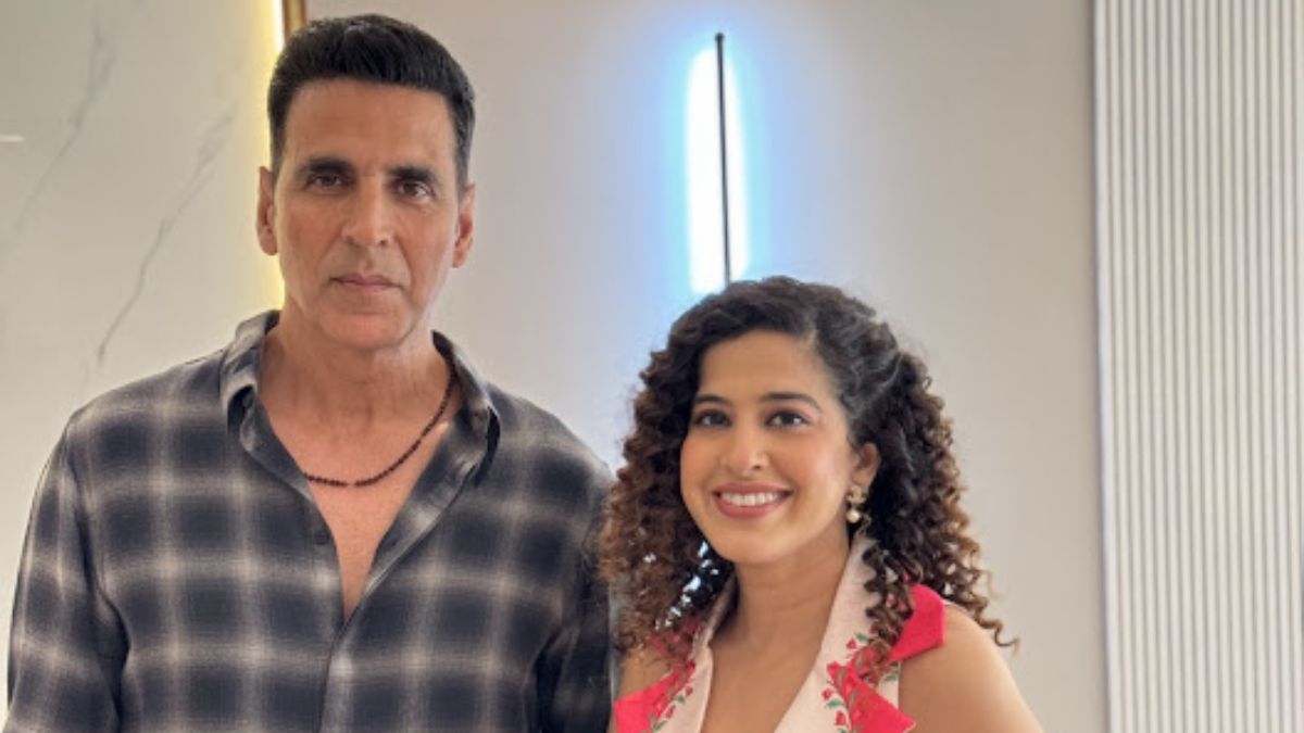 Akshay Kumar Revealed How People At Immigration Counter React To His Wife Twinkle’s Name