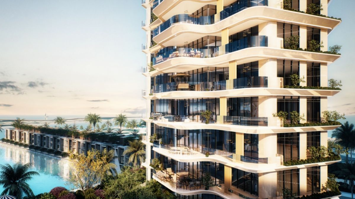 Al Hamra Village Launches Waterfront Property With 622 Apartments, 19 Townhouses & More!