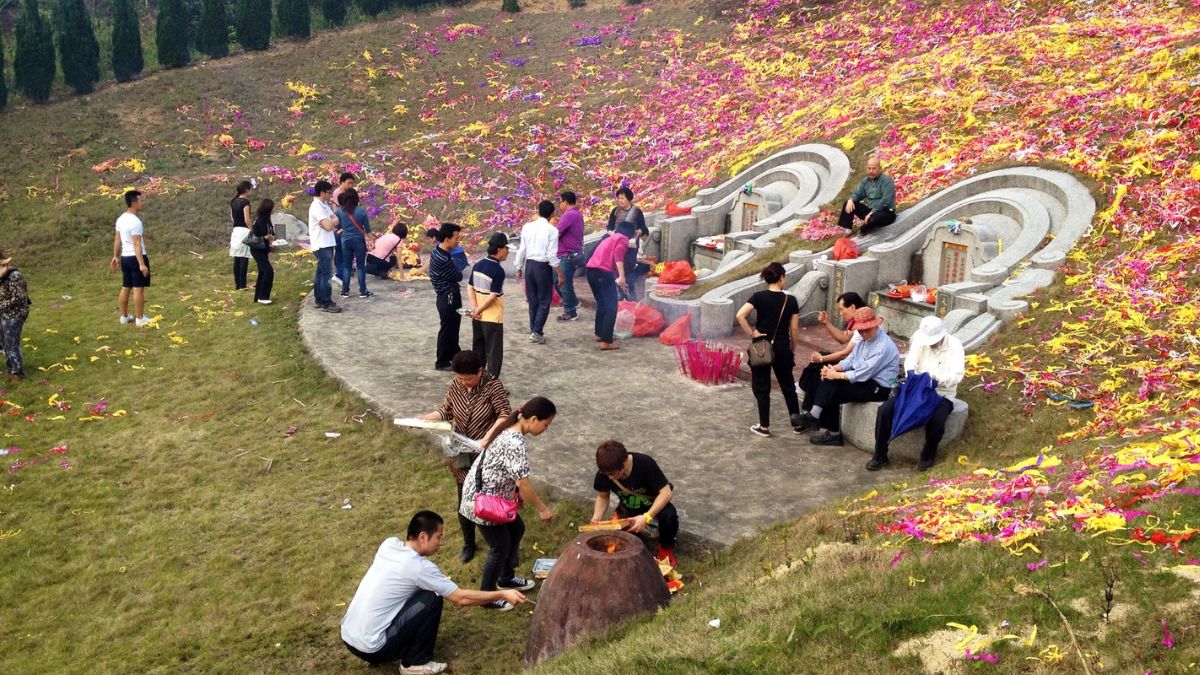 With Spring Comes China's Qingming Festival, A Tomb Sweeping Tradition;  What It Is, Dates & More