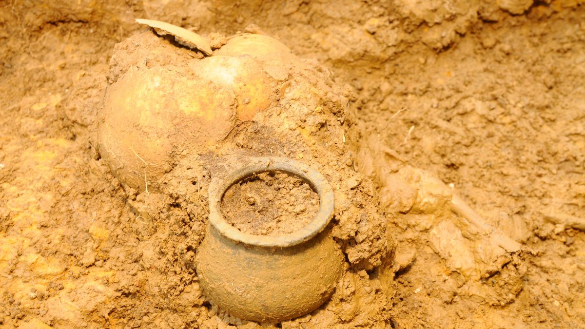 Archaeologists Discover Pottery, Artefacts, & More At 5,200-YO Harappan Settlement In Kachchh, Gujarat