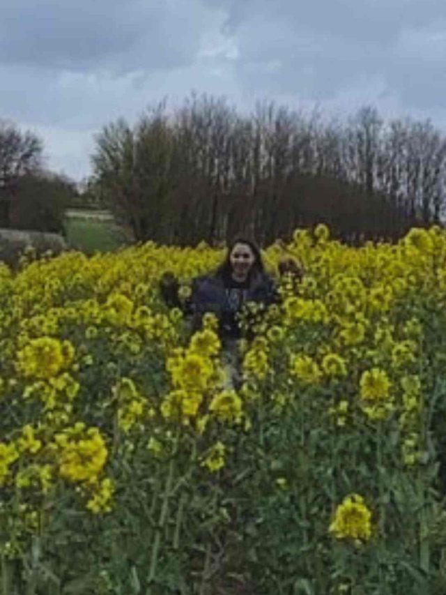 Maanvi Gagroo Recreates DDLJ Scene With Hubby Kumar Varun In The UK