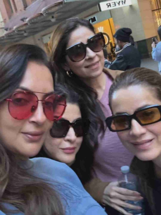The Fabulous Bollywood Wives Are Enjoying Seafood In Sydney