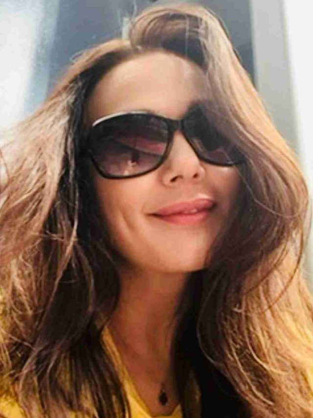 Preity Zinta Embraces Summers With Mangoes & Jamuns!