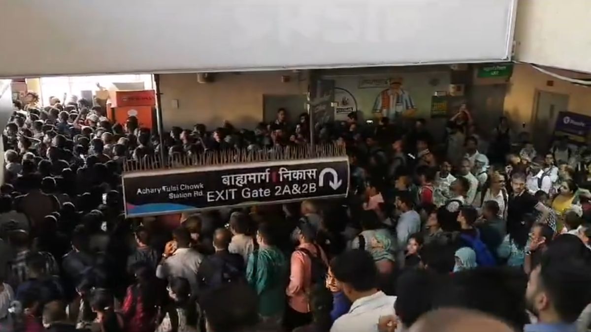 Chilling Videos Of Ghatkopar Metro Station Show Lakhs Of Stranded People In Stampede-Like Situation