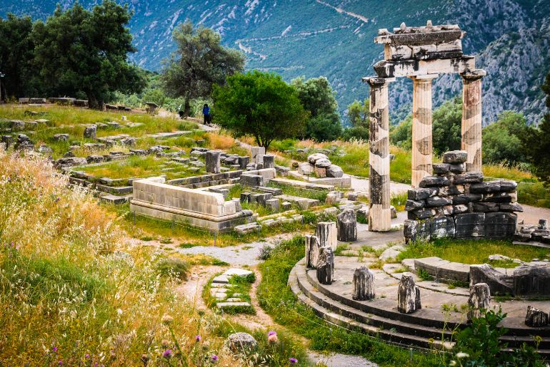 Delphi, Historic Sites In Greece