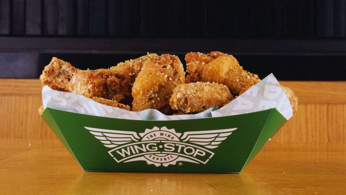 Wingstop Introduces Unlimited Classic Wings Just At AED99 For 2! Wanna Try It?