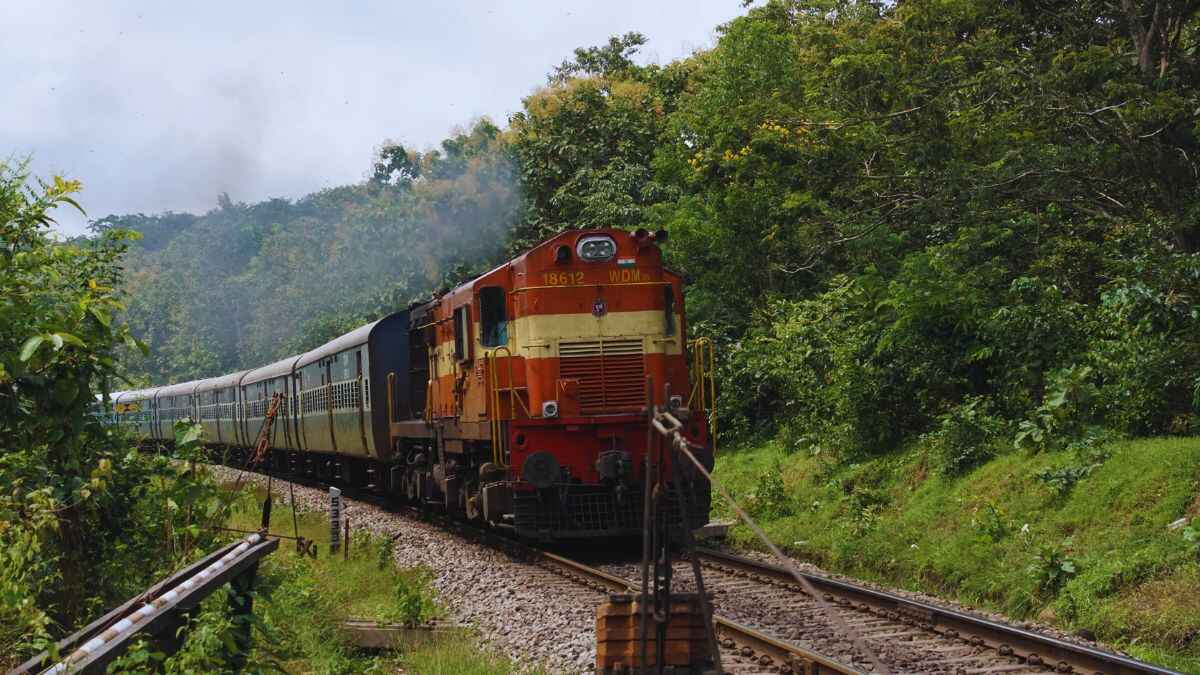 Indian Railways To Manufacture 2.5K Additional Coaches; A Bid To Meet Growing Demand