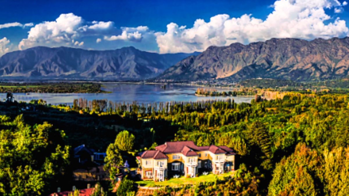 Srinagar: Once A Home Of Last Ruling Maharaja Of Kashmir, This Villa And Its Suites Can Be Booked For A Stay