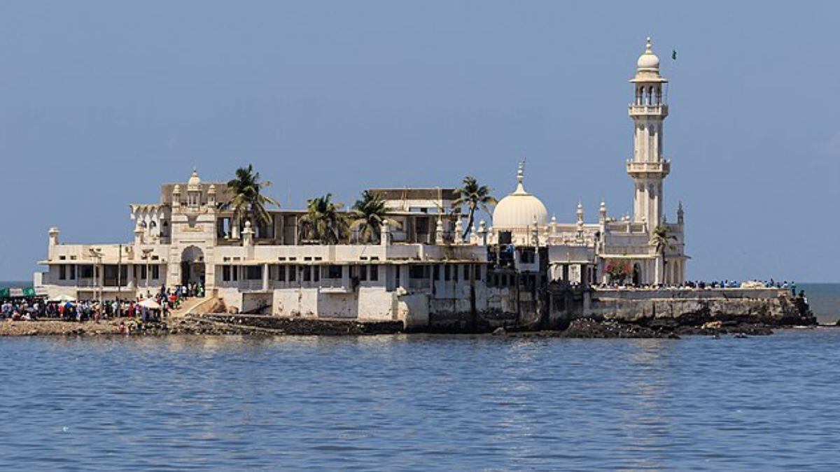 Mumbai’s Iconic Haji Ali Dargah To Get Major Facelift; Here’s All You Need To Know