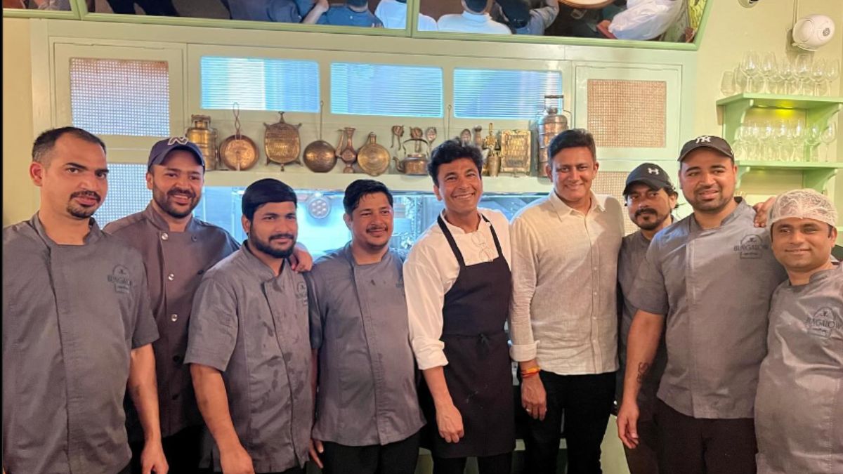 Anil Kumble Dines At Chef Vikas Khanna’s NY Restaurant, Bungalow; Thanks Him For The Hospitality And Experience