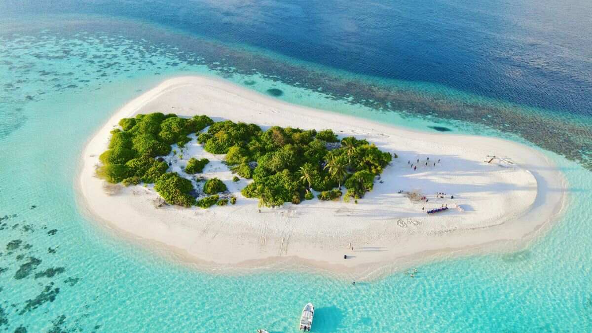 Disappearing Islands In The Maldives Are Surprisingly Expanding In Size; Here’s How