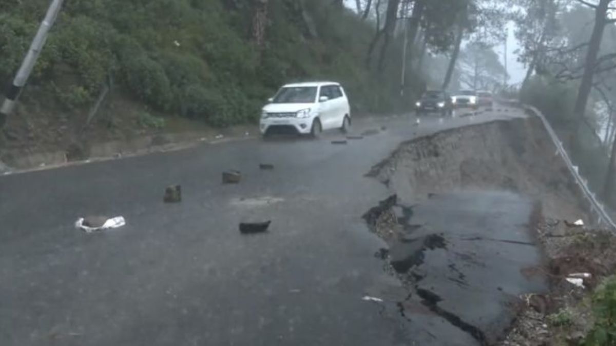 Heavy Rainfall Triggers Chaos In Himachal Pradesh; 115 Roads Are Closed For Vehicular Movement