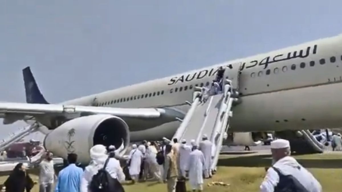 Saudia Airlines Catches Fire, Makes Emergency Landing At Peshawar Airport,Pakistan; All 297 Aboard Safely Evacuated