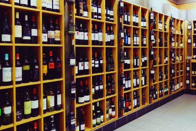 Swiggy, Zomato, Blinkit & BigBasket May Start Home Delivery Of Liquor