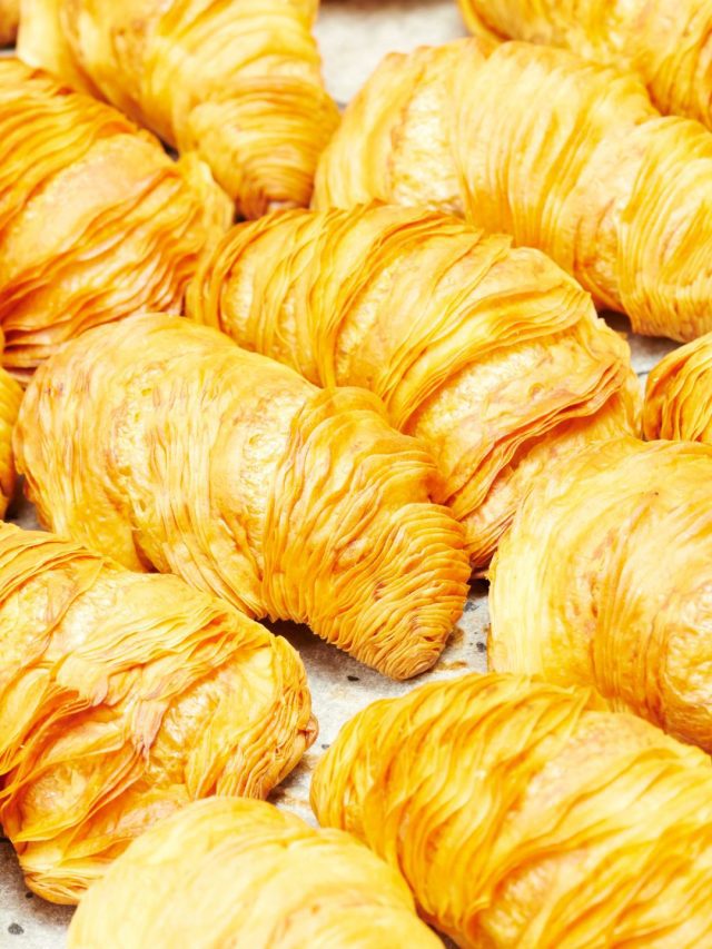 What Is Sfogliatelle, Croissant’s More Layered Sibling? Easy Recipe Inside
