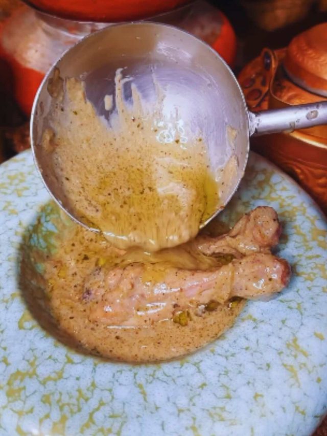 Lucknow-Special Dahi Murgh Qorma Banana Hai? Iss Simple Recipe Ko Follow Karke Banaye Tasty Qorma