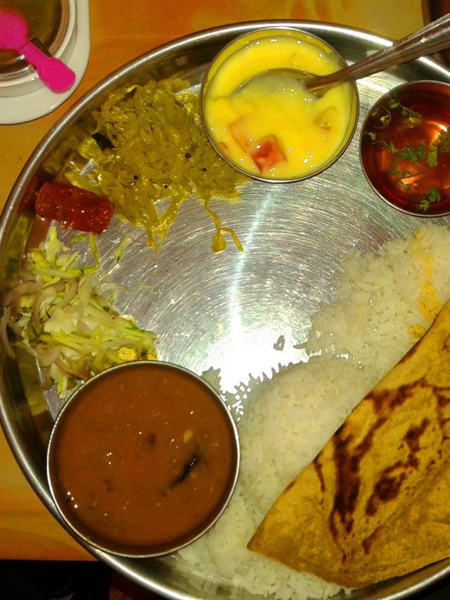 These Are The Top 10 Vegetarian Dishes That India Orders The Most Online