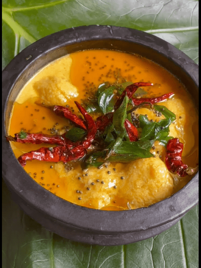 Here’s How To Make Mambazha Pulissery, The Mango Based Traditional Kerala Curry