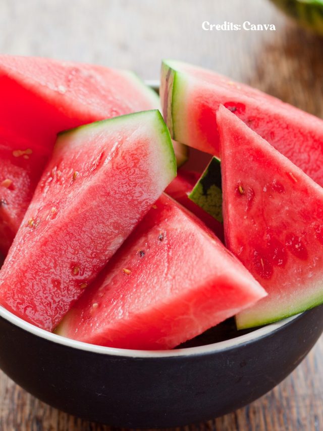 8 Fruits & Vegetables To Avoid Consuming During Monsoon