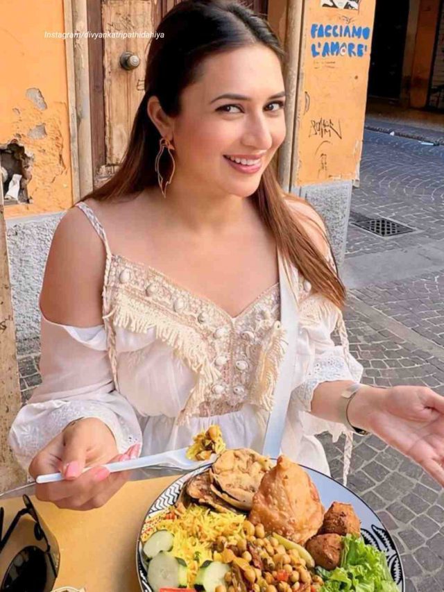 Divyanka Tripathi & Vivek Dahiya Enjoy Samosa In Bologna, Italy Divyanka Tripathi & Vivek Dahiya Enjoy Samosa In Bologna, Italy