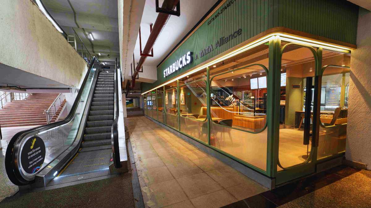 Mumbai’s WEH Metro Station Gets A Starbucks Outlet; Its First Metro Store