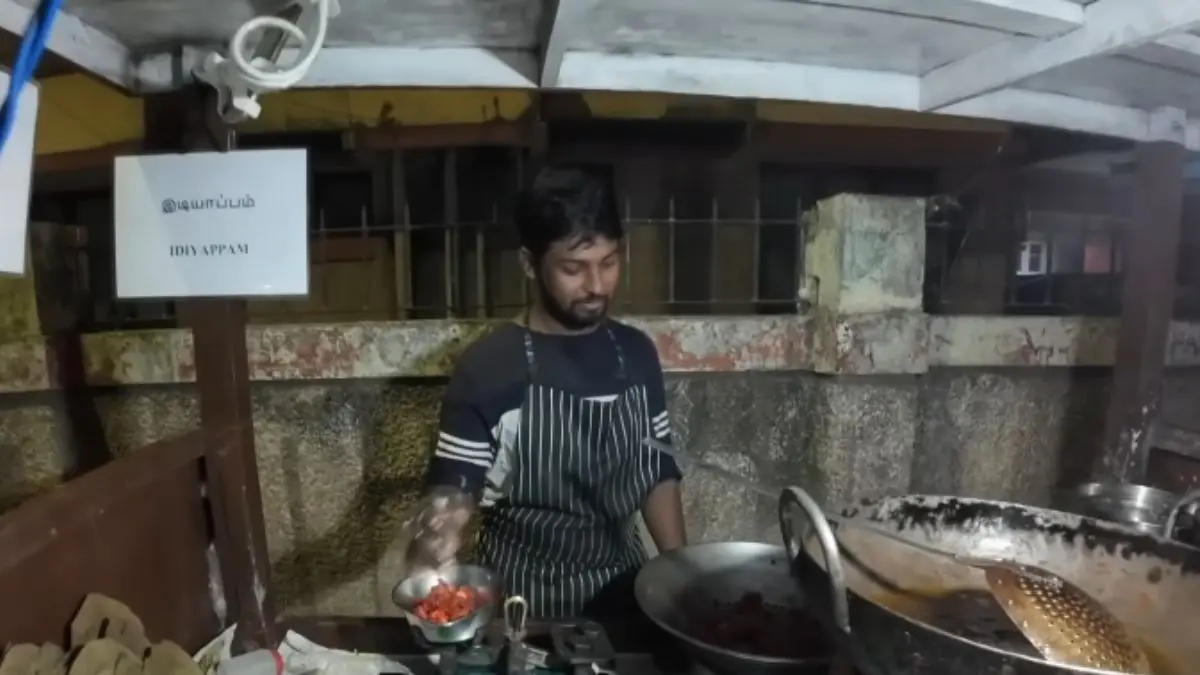 Chennai: PhD Research Scholar Studying Biotechnology Runs Street Food Shop To Fund His Studies; YouTuber Shares His Journey