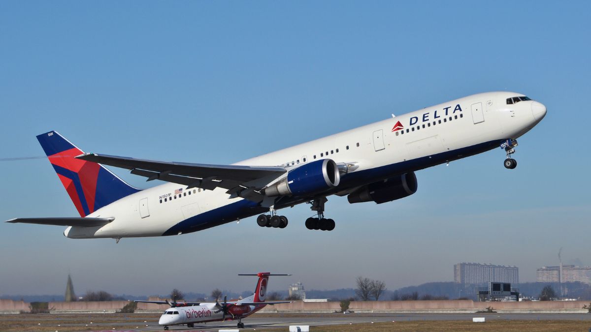 American boards a Delta Air Lines plane at Washington International Airport without a ticket; airline launches investigation